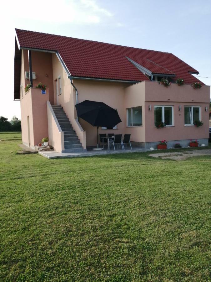 Апартаменты Apartman Vidovic Кореница Экстерьер фото